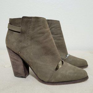 Joe's Jeans Avryl Cutout  Bootie Dark Olive Green Size 8